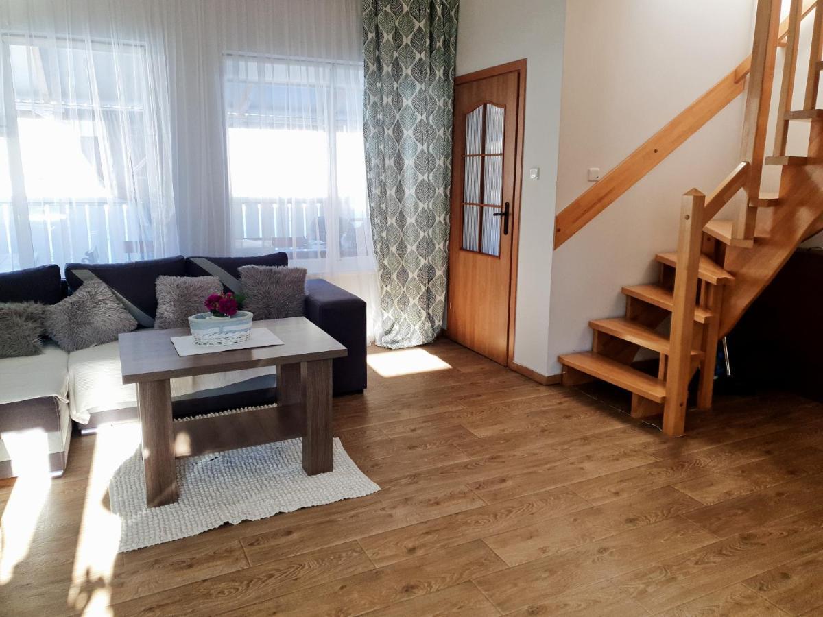 Apartament Deja Vu-Bieszczady Ustrzyki Dolne Exterior photo